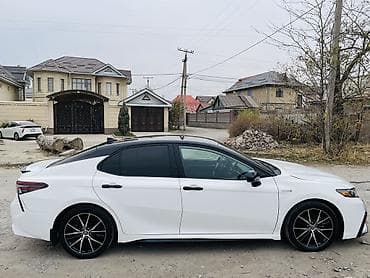 Продажа авто: Toyota Camry: 2021 г., 2.5 л, Автомат, Бензин, Седан — 7