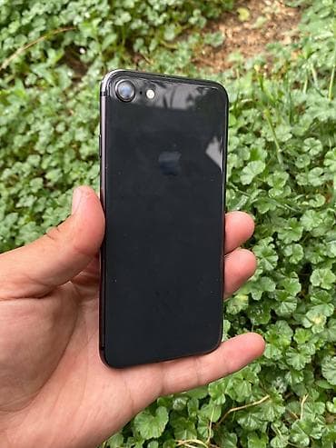 IPhone 8, Б/у, 64 ГБ, Desert Titanium, Чехол, 63 %
