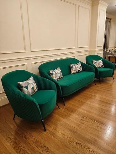 Комплект мягкой мебели в стиле modern: двухместный диван + 2 кресла at lalafo.kg Комплект мягкой мебели в стиле modern: двухместный диван + 2 кресла