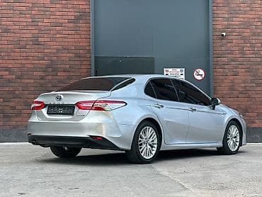 70: Toyota Camry: 2017 г., 2.5 л, Вариатор, Гибрид, Седан — 4