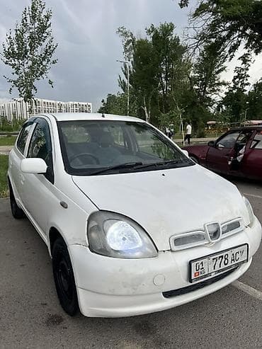 e2 byd: Toyota Vitz: 1999 г., 1 л, Автомат, Бензин, Хэтчбэк — 5
