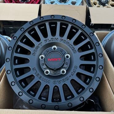 продаю титан диск на ниву: Литые Диски R 17 Комплект, отверстий - 5, Новый — 1
