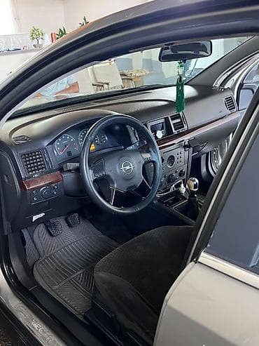 Opel Vectra: 2003 г., 2.2 л, Механика, Бензин, Седан at lalafo.kg Opel Vectra: 2003 г., 2.2 л, Механика, Бензин, Седан