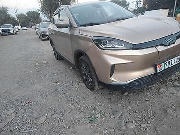 Электромобиль кроссовер (компактный SUV), золотистый металлик at lalafo.kg Электромобиль кроссовер (компактный SUV), золотистый металлик
