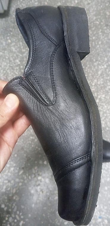 foot patch: Классические мужские туфли-лоферы (слипоны) черного цвета. Основные — 2