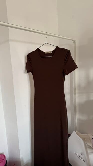 длинные платья для полных девушек: Всего 1 раз ношено Писать на whatsapp: Платье макси(вырез небольшой — 1