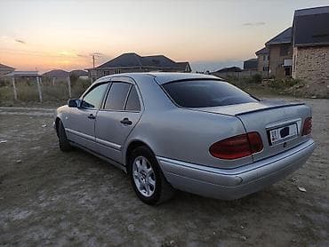 erec m8: Mercedes-Benz E-Class: 1995 г., 2.3 л, Механика, Бензин, Седан — 5
