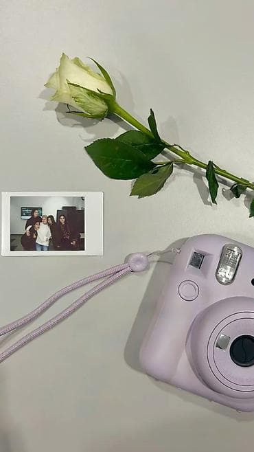 e mount: Instax Mini 12 — мгновенная камера в лавандовом цвете. Основные — 4