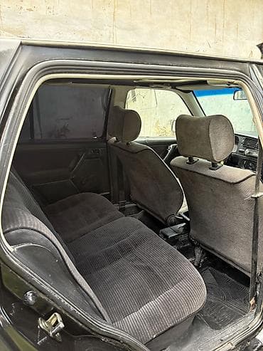 Транспорт: Volkswagen Golf: 1993 г., 1.6 л, Механика, Бензин, Хэтчбэк — 5