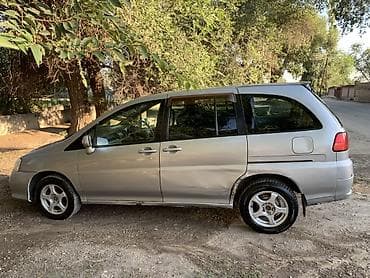 портер 2 салон: Nissan Liberty: 2003 г., 2 л, Автомат, Бензин, Минивэн — 10