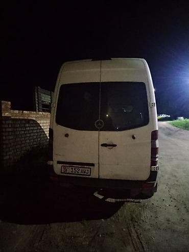 дордой скутер: Жеңил жүк ташуучу унаа, Mercedes-Benz, Стандарт, 2 т, Колдонулган — 3