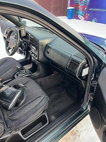 Volkswagen: Volkswagen Passat Variant: 1994 г., 2 л, Механика, Универсал — 1