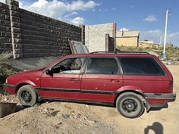 водный катер: Volkswagen Passat Variant: 1988 г., 1.8 л, Бензин, Универсал — 3