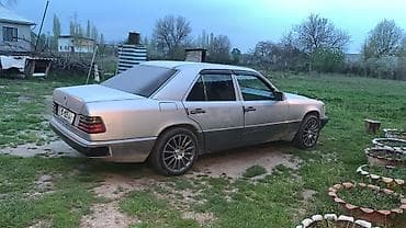 Mercedes-Benz W124: 1991 г., 2.3 л, Механика, Бензин, Седан — 4