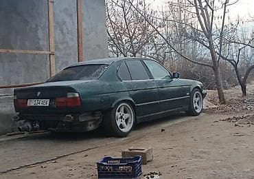 транспорт каракол: BMW 5 series: 1991 г., 2 л, Механика, Бензин, Седан — 9