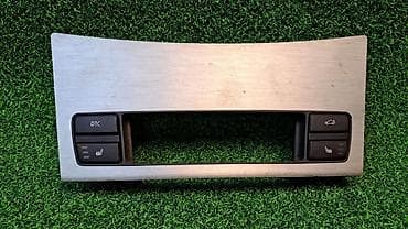 m111 2 2: Накладка центральная Е60 9 156 039 Год 2008 В отличном состоянии — 3