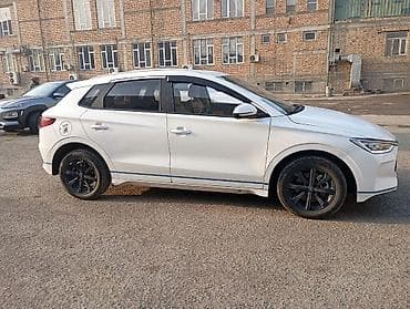 бивайди е5: BYD E2: 2022 г., Автомат, Электромобиль, Кроссовер — 8