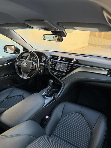 Toyota Camry: 2019 г., 2.5 л, Автомат, Бензин, Седан — 5