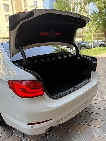 бенви: BMW 5 series: 2020 г., 2 л, Автомат, Бензин, Седан — 4