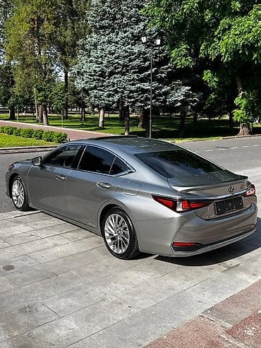 lexus es 300h 2018: Lexus ES: 2020 г., 2.5 л, Автомат, Гибрид, Седан — 5