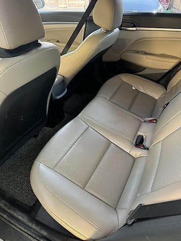 eclipse cross: Hyundai Avante: 2019 г., 1.6 л, Газ, Седан — 6