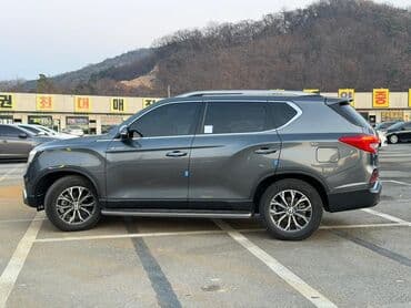срочно продаю в связи с переездом: Ssangyong Rexton: 2019 г., 2.2 л, Дизель — 5