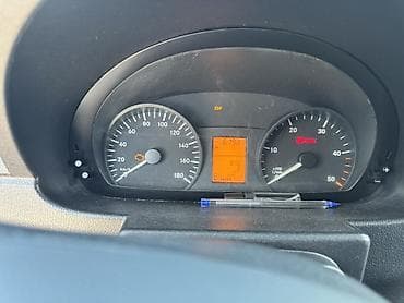 b class: Легкий грузовик, Mercedes-Benz, Стандарт, 2 т, Б/у — 10