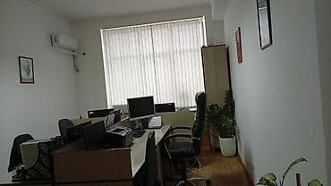 Квартиры: Сдаю кабинеты с 1 марта: 18кв.м и 13кв.м Ахунбаева/Юнусалиева, на — 2