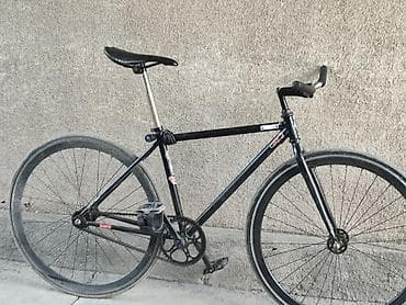 стрепы для педалей: Фикс-байк (fixed gear) черного цвета - Легкая стальная рама — 1