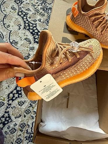 adidas bad bunny: Детские кроссовки уни, стиле Yeezy Boost 350 V2 (цвет — — 2