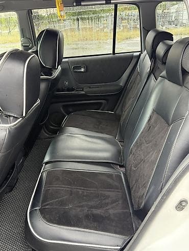 Транспорт: Toyota Kluger: 2002 г., 3 л, Автомат, Газ, Кроссовер — 10