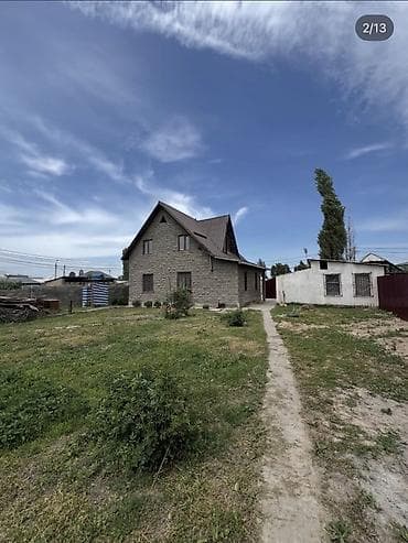 без мебели: Продаётся дом в мкр. Ак-Бата, г. Бишкек (Свердловский район), адрес — 2