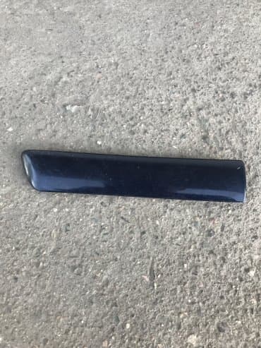 нива крыло: Продаю на Мазда Кронос б/у молдинг (пластмасовый) на переднее крыло — 1