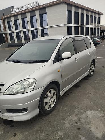 Продажа авто: Toyota Ipsum: 2001 г., 2.4 л, Автомат, Газ, Минивэн — 7
