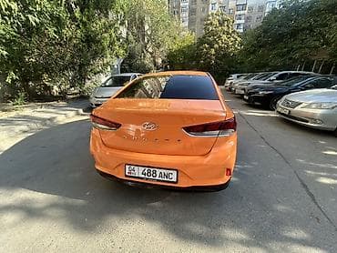 газ соната: Hyundai Sonata: 2018 г., Гибрид, Седан — 2