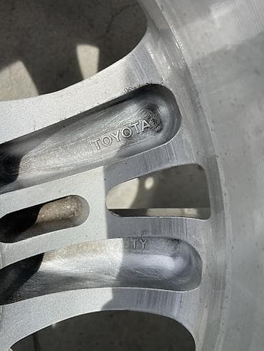 Диски: Литые Диски R 18 Toyota, отверстий - 5, Б/у — 8
