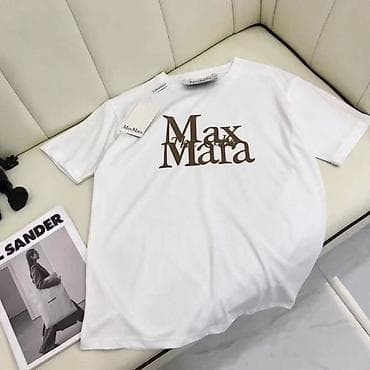 Белая футболка Max Mara Основные детали: - Классический прямой крой