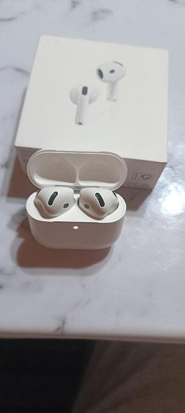 Apple AirPods 4 (ANS) — беспроводные наушники с зарядным кейсом