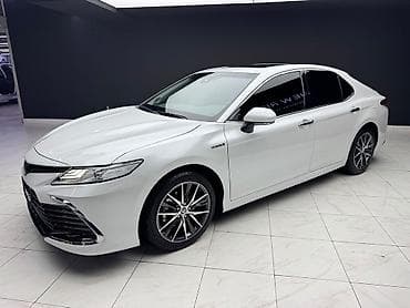 Toyota Camry: 2023 г., 2.5 л, Автомат, Гибрид, Седан