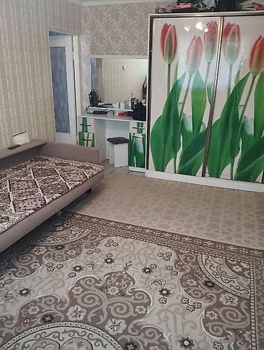 сдаю котедж: 1 комната, 35 м², 104 серия, 1 этаж, Косметический ремонт — 3