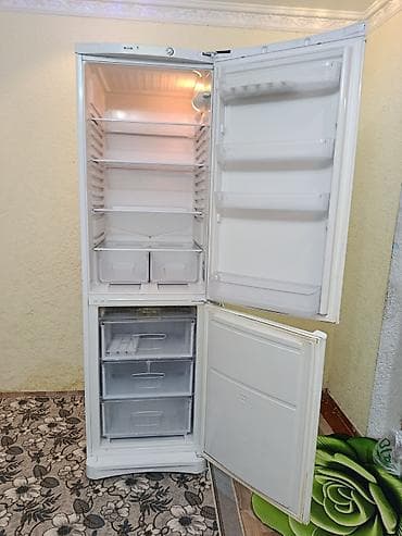 лабо рефрижатор: Холодильник Indesit, Б/у, Двухкамерный, De frost (капельный), 60 * 2 * 60 — 6