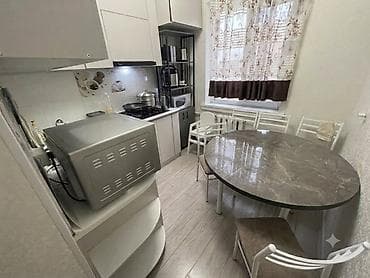osh flat: 3 комнаты, 62 м², Пишпек 105 серия, 2 этаж, Свежий ремонт — 2