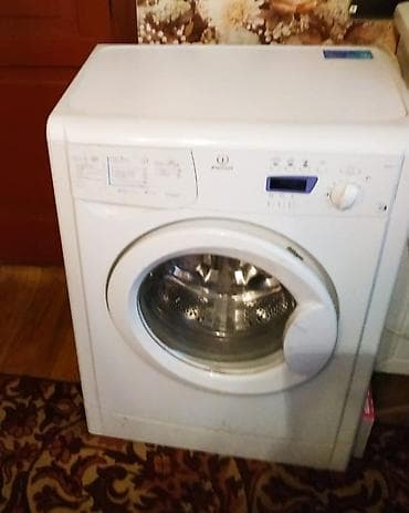 Стиральная машина Indesit с фронтальной загрузкой. - Тип загрузки