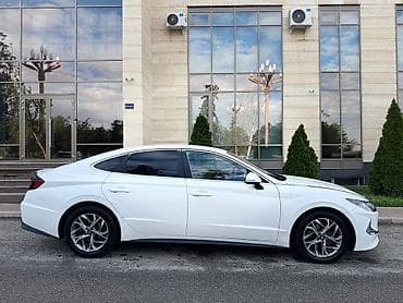 Продажа авто: Hyundai Sonata: 2020 г., 2 л, Автомат, Бензин, Седан — 4