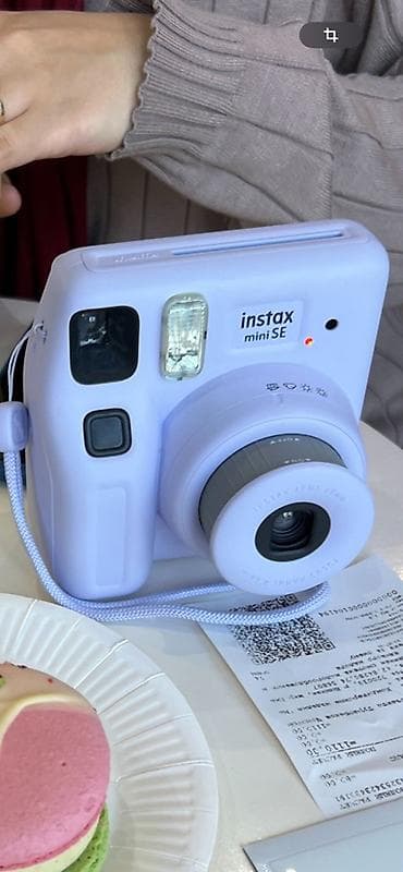 eos 1100d: Fujifilm Instax mini SE — компактная моментальная камера в сиреневом — 2