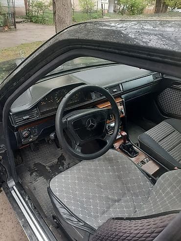 сиденя мерс 124: Mercedes-Benz W124: 1994 г., 2.8 л, Механика, Бензин, Седан — 7