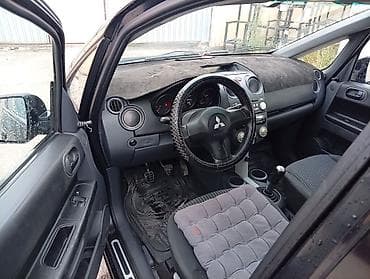 fort focus: Mitsubishi Colt: 2008 г., 1.3 л, Механика, Бензин, Хэтчбэк — 6