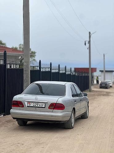 Mercedes-Benz E-Class: 1996 г., 2 л, Механика, Бензин, Седан