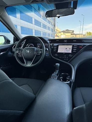 Унаа: Toyota Camry: 2020 г., 2.5 л, Автомат, Бензин, Седан — 4
