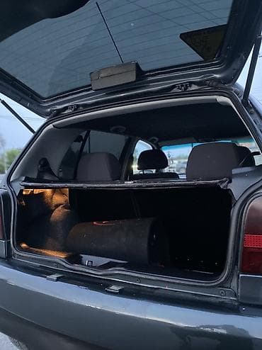 лобовое стекло ауди а4: Volkswagen Polo: 1999 г., 1.6 л, Автомат, Бензин, Хэтчбэк — 6